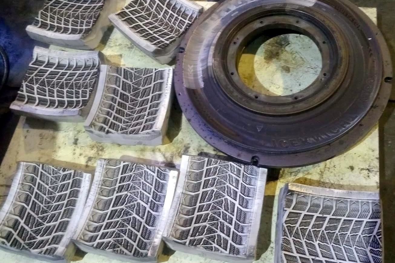 tyre mold cleaning